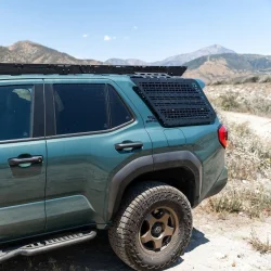 Panel zewnętrzny MOLLE prawy Bison Gear Toyota 4Runner 25-